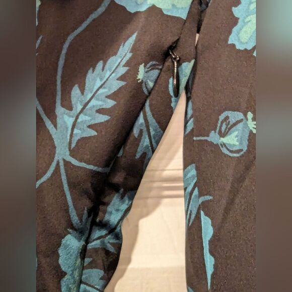 J. Crew Satin back crepe peplum button-front black green floral blouse shirt 2 - Picture 5 of 13